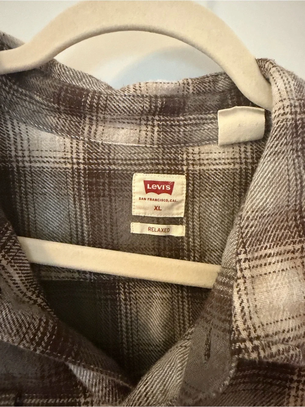 Levi's Men's Brown and Cream Plaid Button-Down Shirt
